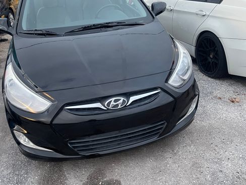 Used 2016 Hyundai Accent SE image 1