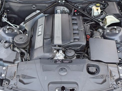 Used 2004 BMW Z4 2.5i image 39