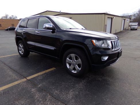 Used 2011 Jeep Grand Cherokee Limited image 8