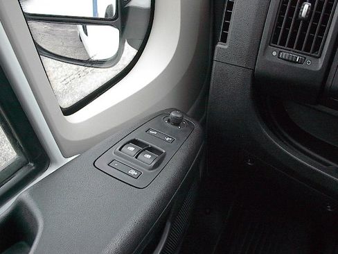 Used 2015 RAM ProMaster 2500 image 18