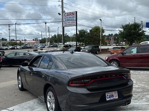 Used 2023 Dodge Charger SXT image 4