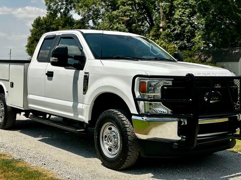 Used 2022 Ford F250 4x4 SuperCab Super Duty image 1