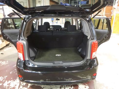 Used 2013 Scion xB image 16