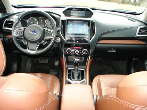 Used 2020 Subaru Forester Touring image 6