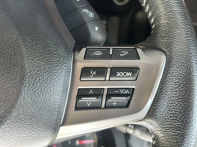 Used 2015 Subaru Forester 2.5i Limited AWD/4WD image 9