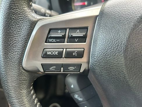 Used 2015 Subaru Forester 2.5i Limited AWD/4WD image 9