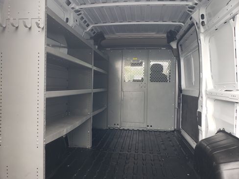 Used 2023 RAM ProMaster 2500 image 12