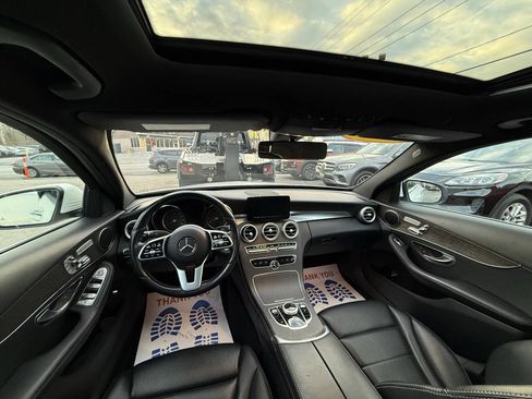 Used 2019 Mercedes-Benz C 300 Sport image 13