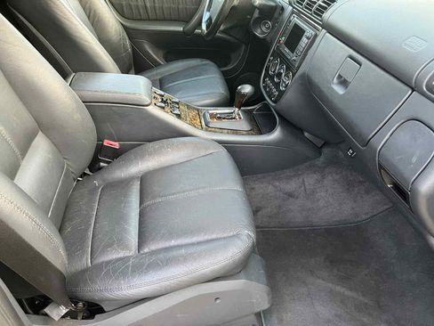 Used 2000 Mercedes-Benz ML 55 AMG image 25