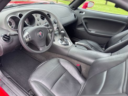 Used 2007 Pontiac Solstice image 6