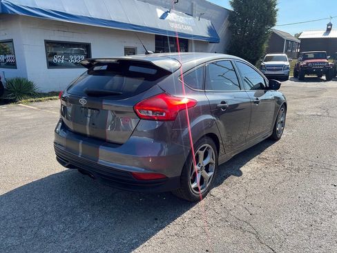 Used 2016 Ford Focus ST image 9