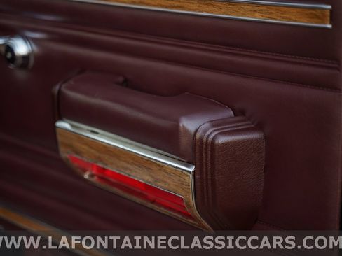 Used 1991 Jeep Grand Wagoneer image 97