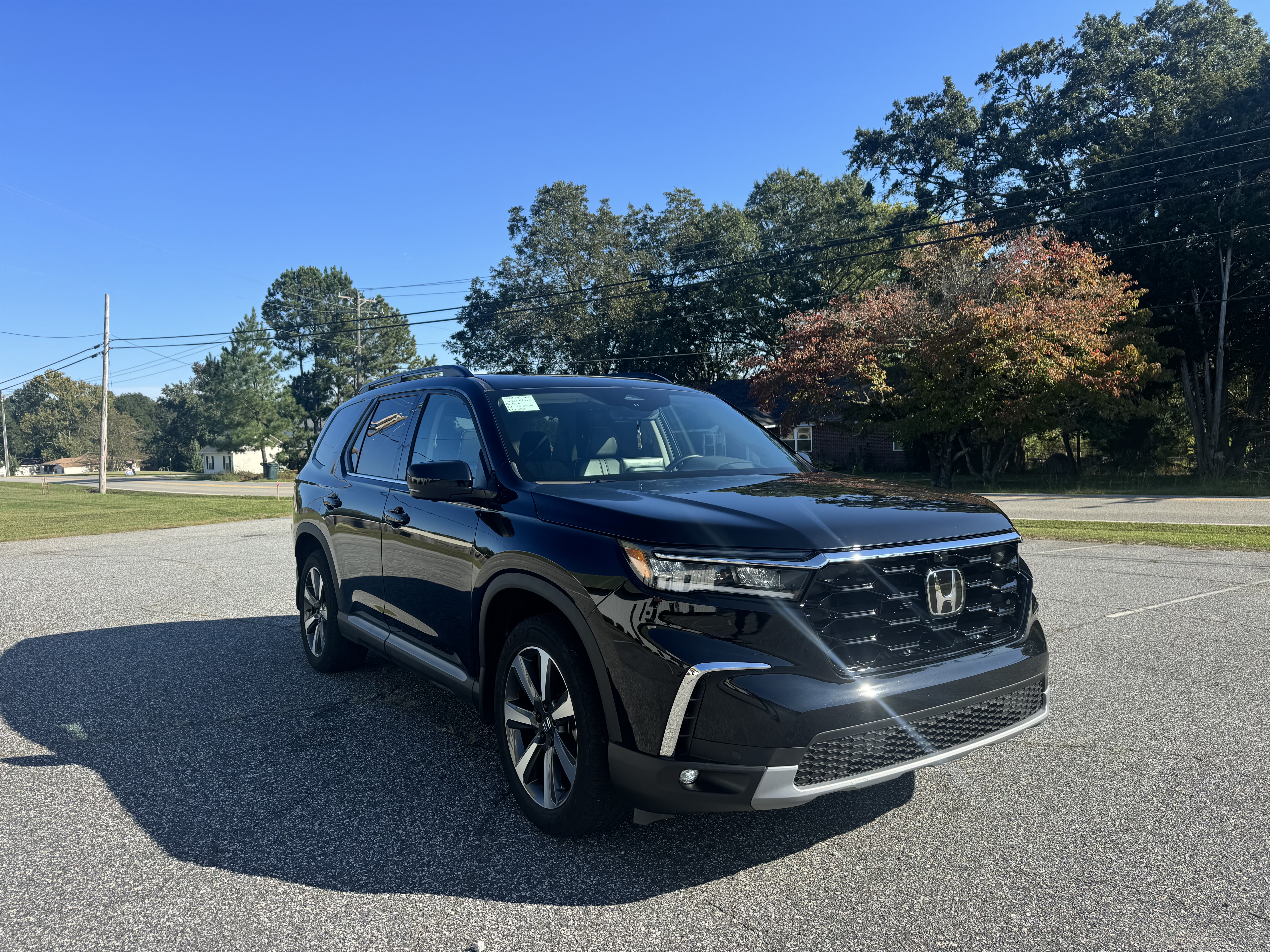 Used 2023 Honda Pilot Elite image 1