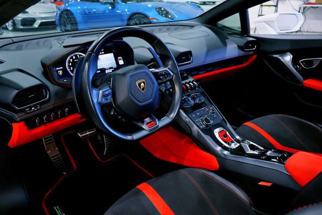 Used 2017 Lamborghini Huracan LP 580-2 RWD image 29