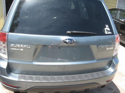 Used 2012 Subaru Forester 2.5X Limited AWD/4WD image 5