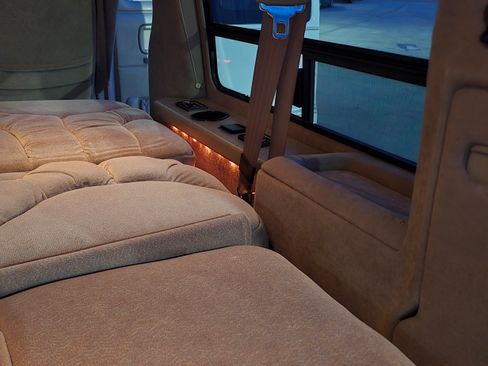 Used 1999 Chevrolet Express 1500 image 35