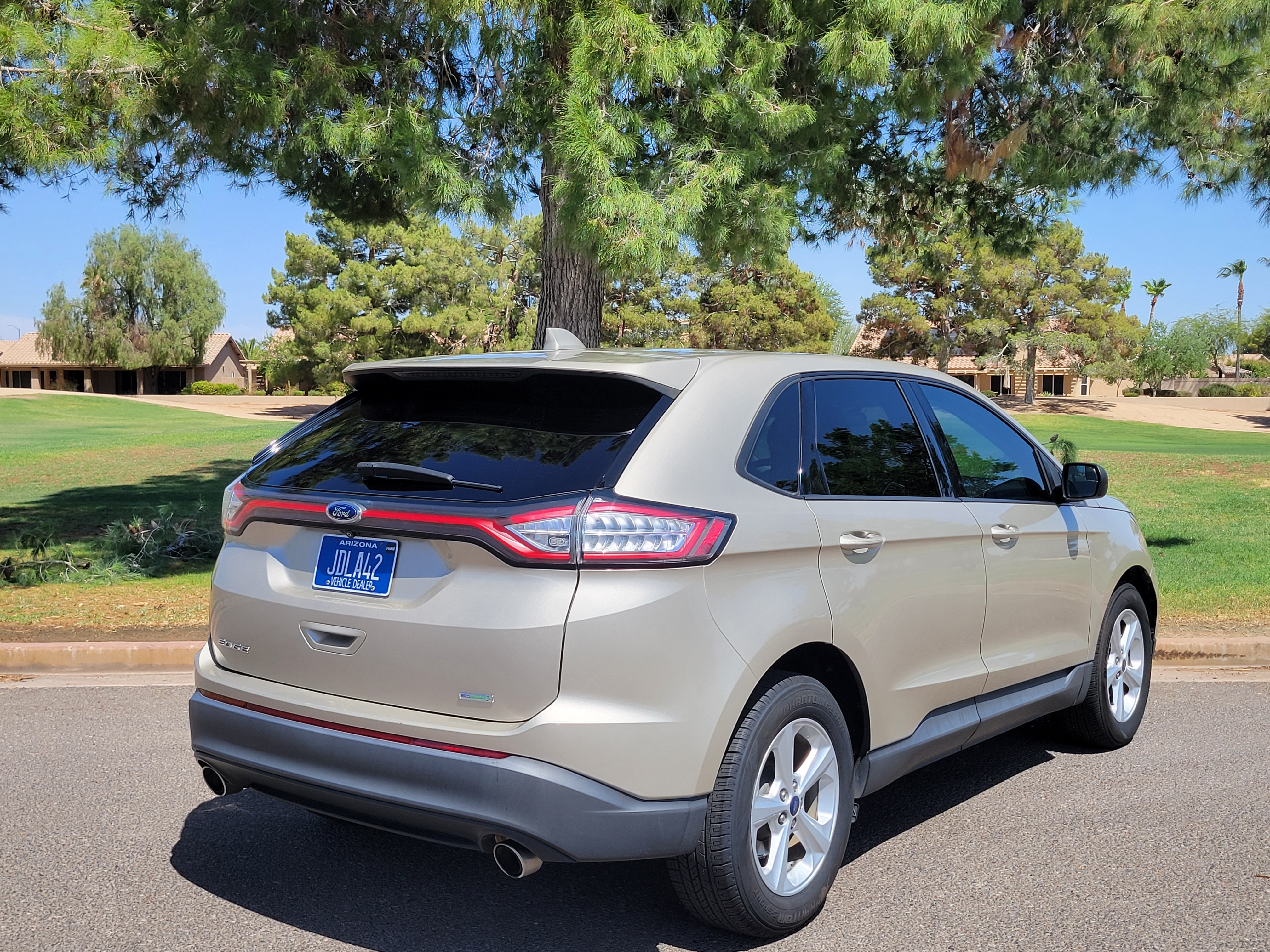 Used 2017 Ford Edge FWD SE image 10