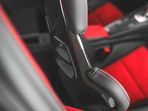 Used 2018 Porsche 911 GT2 RS Coupe RWD image 18