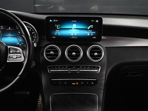 Used 2020 Mercedes-Benz GLC 300 image 20