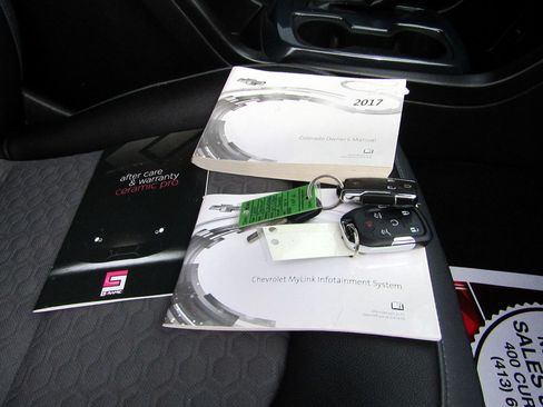 Used 2017 Chevrolet Colorado Z71 image 22