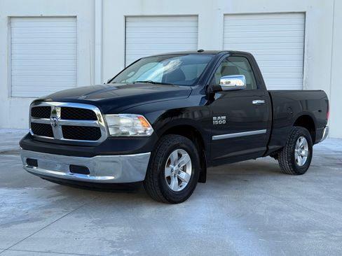 Used 2013 RAM 1500 ST RWD image 5
