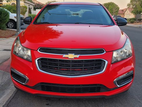 Used 2015 Chevrolet Cruze LS image 3