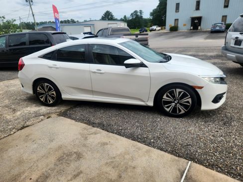 Used 2018 Honda Civic EX-T Sedan image 6