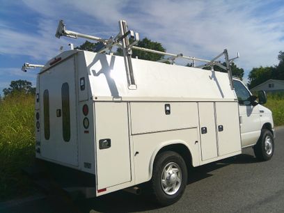 Used 2017 Ford E-350 and Econoline 350 XL