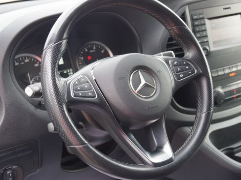 Used 2020 Mercedes-Benz Metris image 8