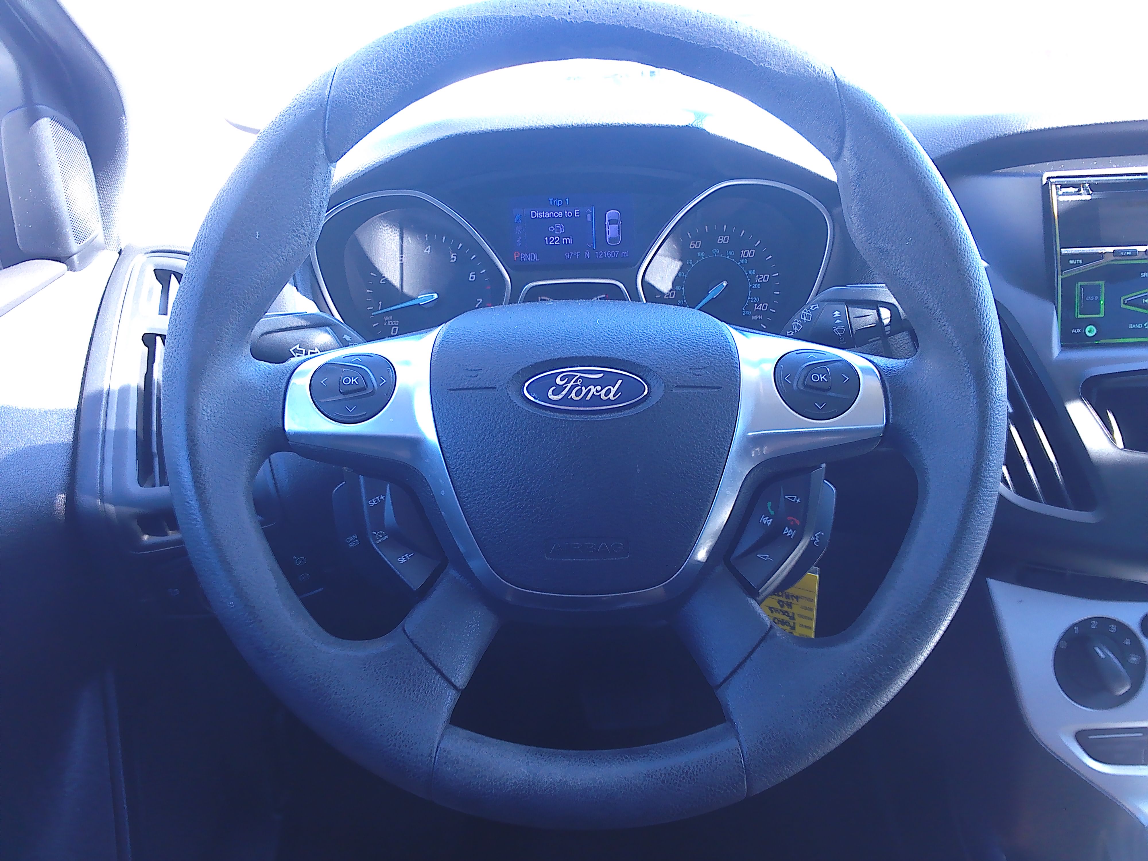 Used 2013 Ford Focus SE Hatchback FWD image 25