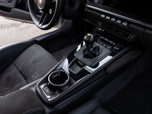 Used 2022 Porsche 911 GT3 image 18