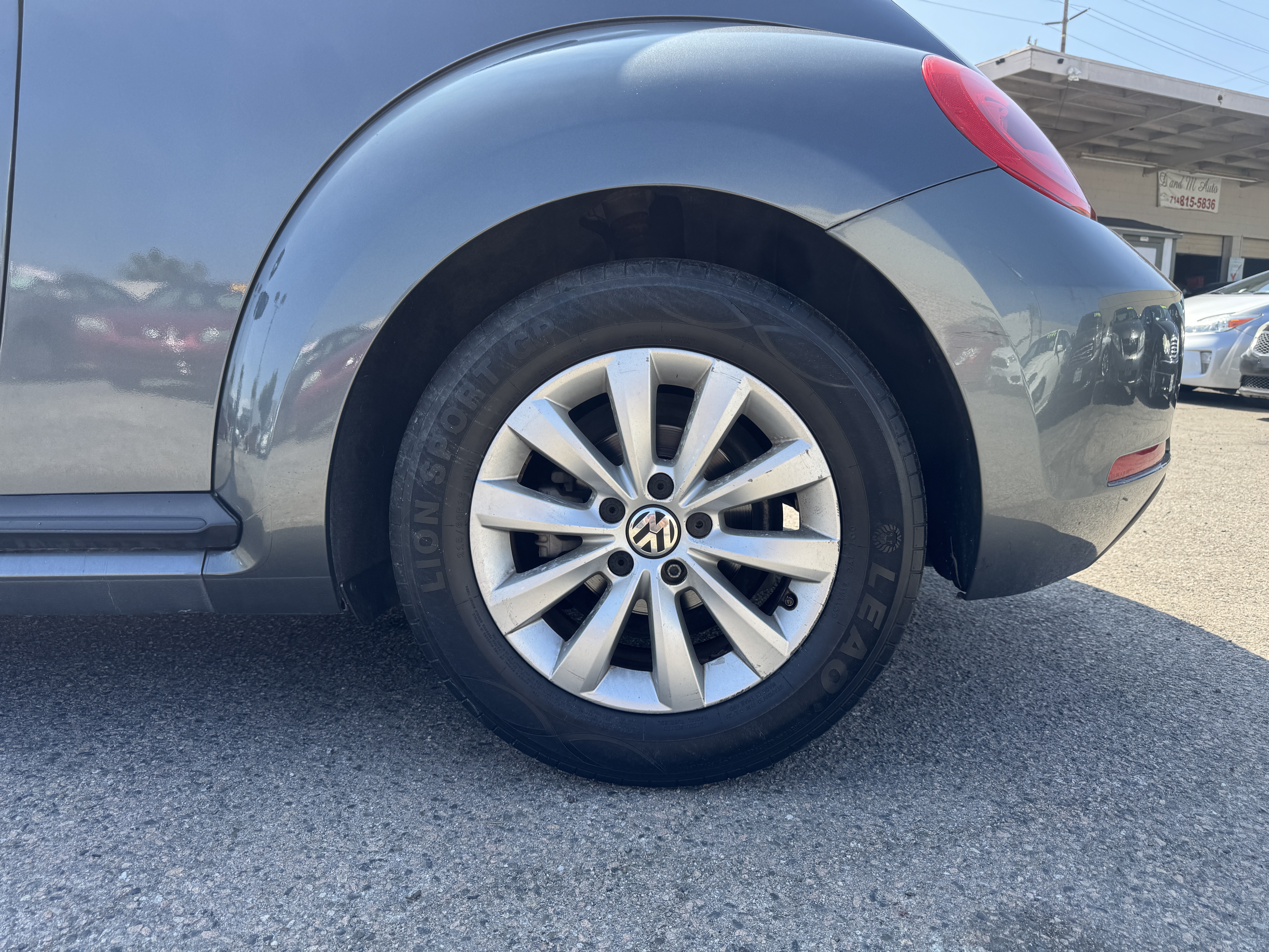 Used 2014 Volkswagen Beetle Coupe FWD image 15