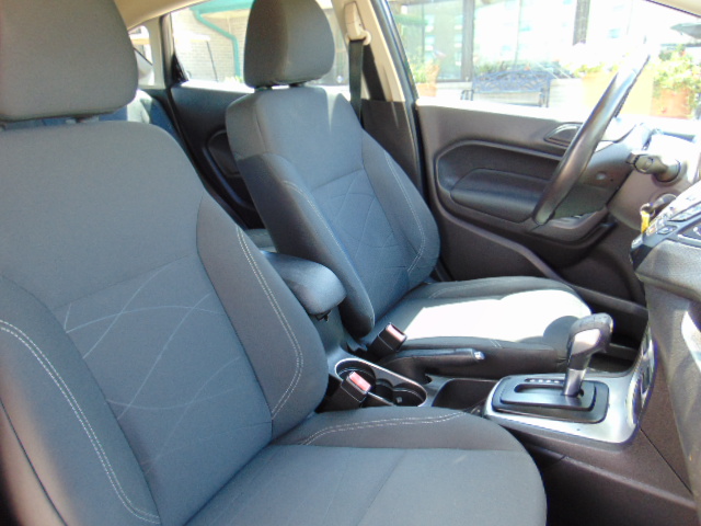 Used 2015 Ford Fiesta SE Hatchback FWD image 22