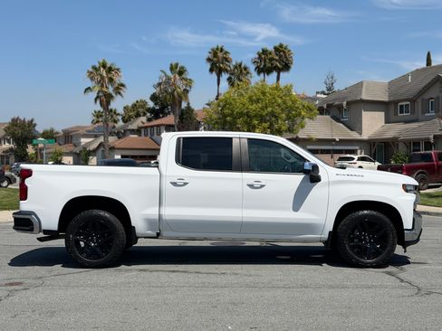 Used 2021 Chevrolet Silverado 1500 2WD Crew Cab LT image 7