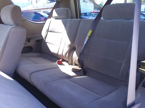 Used 2004 Toyota Sequoia SR5 image 9