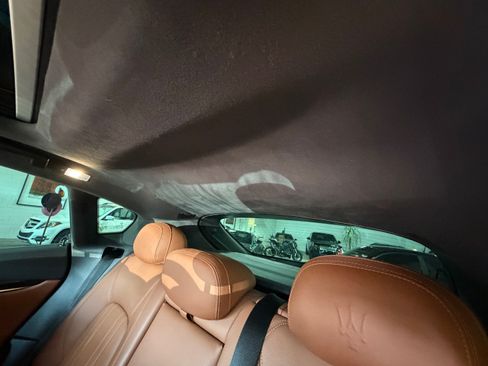 Used 2022 Maserati Levante GT AWD/4WD image 28