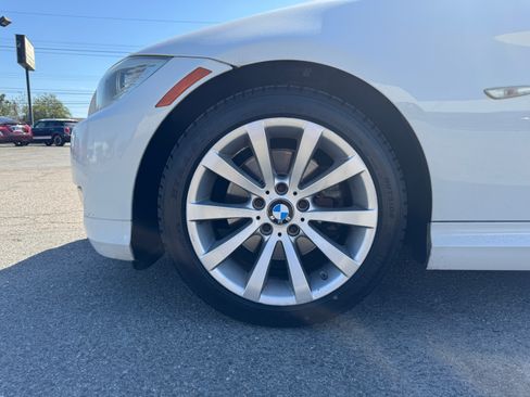 Used 2011 BMW 328i image 13