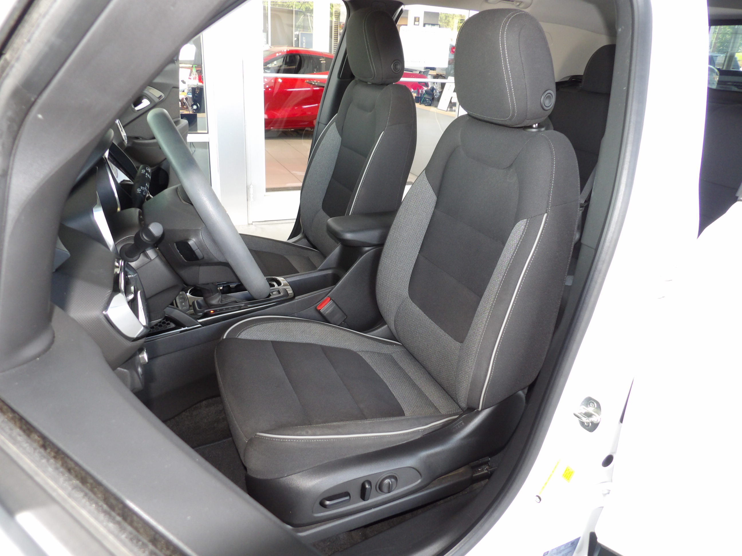 Used 2021 Chevrolet TrailBlazer FWD LT image 18