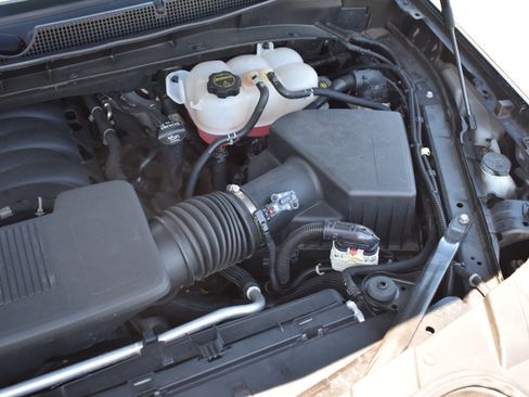 Used 2023 Chevrolet Tahoe 4WD image 38