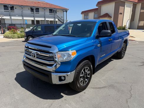 Used 2016 Toyota Tundra SR5 image 3