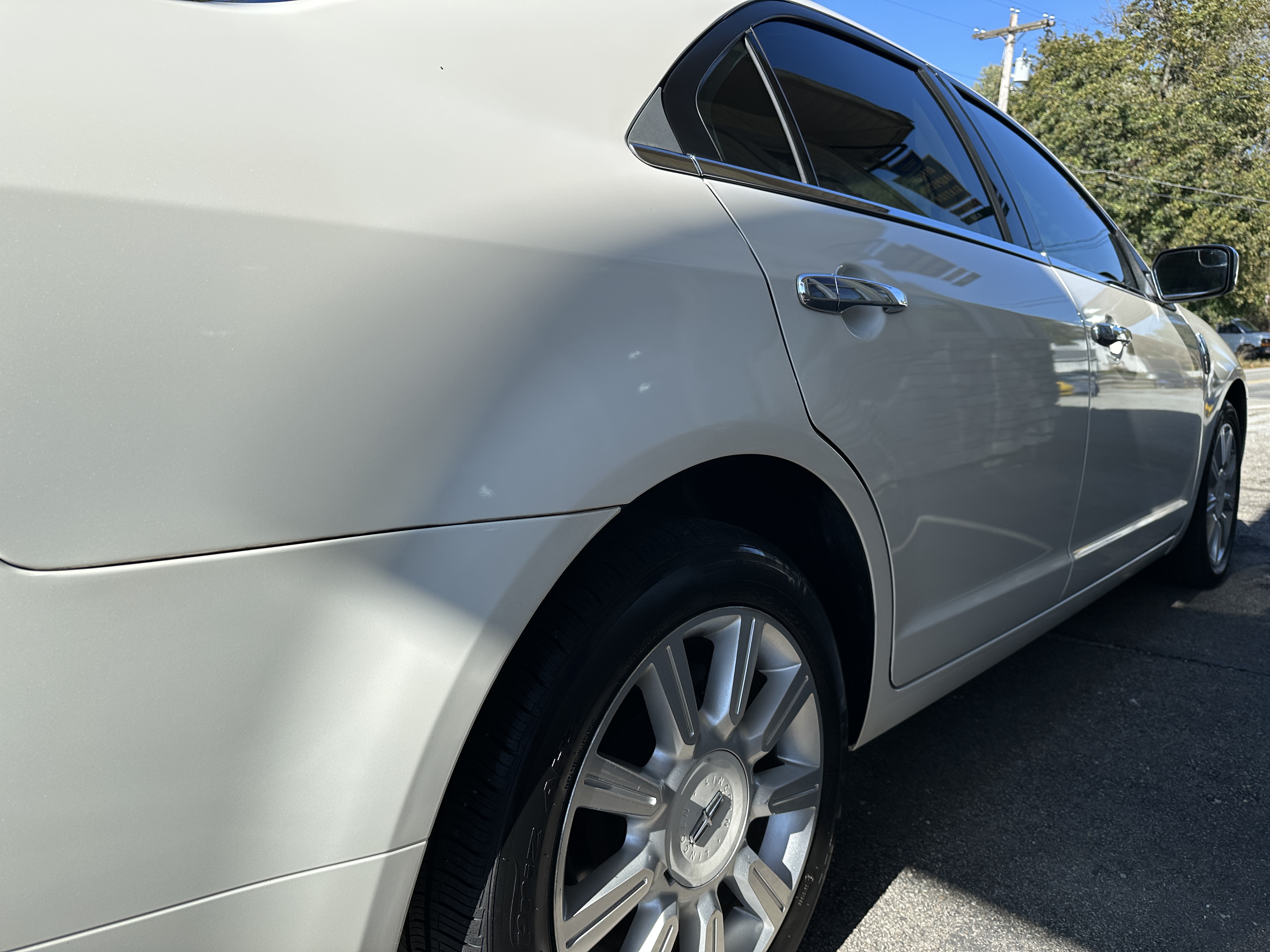 Used 2012 Lincoln MKZ UNAVAIL FWD image 6