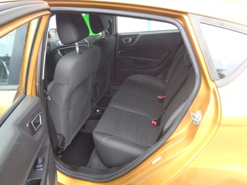 Used 2016 Ford Fiesta SE image 5