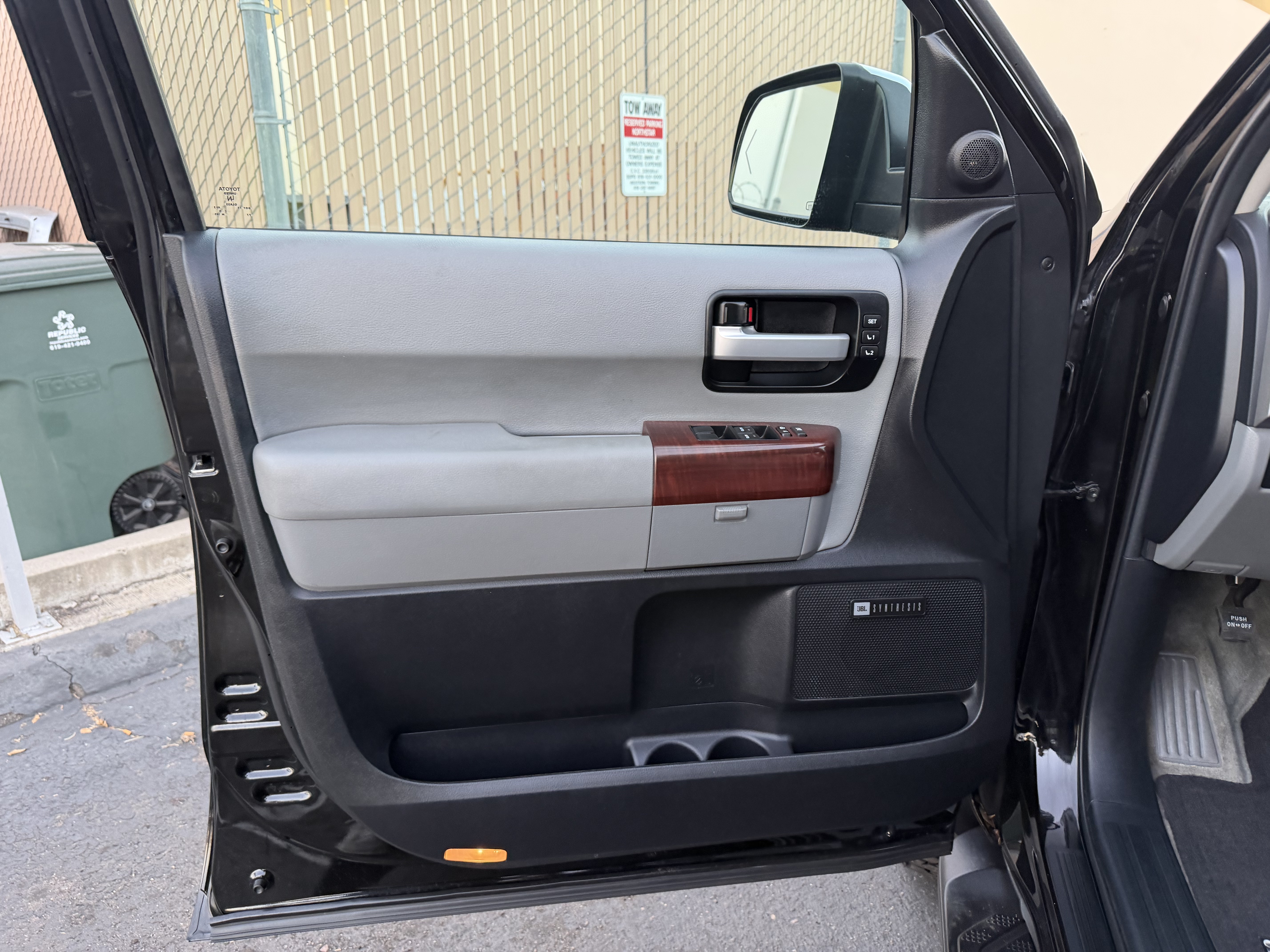 Used 2011 Toyota Sequoia Platinum AWD/4WD image 19