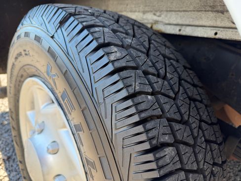 Used 2016 Ford E-350 and Econoline 350 Super Duty RWD image 21