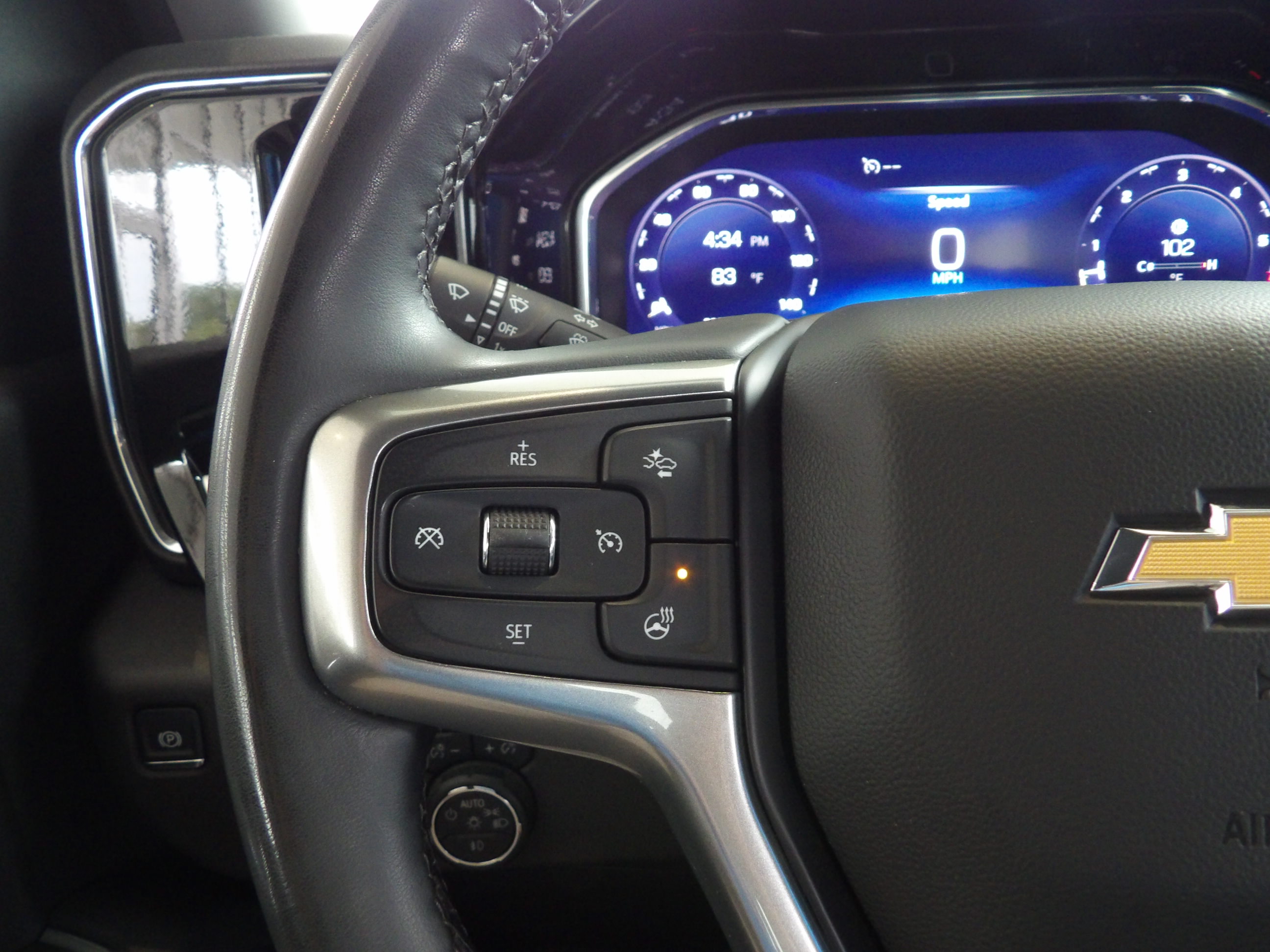 Used 2025 Chevrolet Silverado 2500 4x4 Crew Cab LT image 29