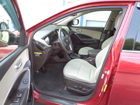 Used 2017 Hyundai Santa Fe Sport image 4