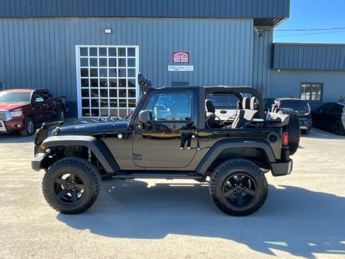 Used 2016 Jeep Wrangler Sport AWD/4WD image 8