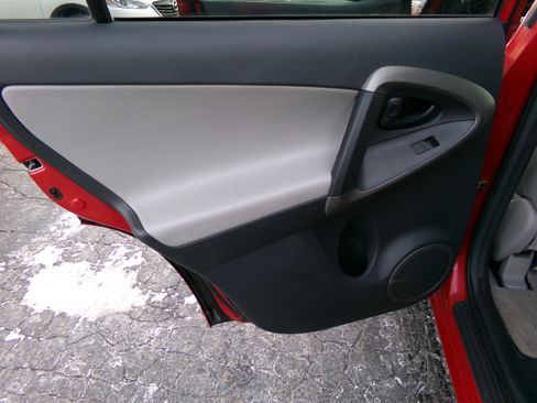 Used 2011 Toyota RAV4 Limited image 15