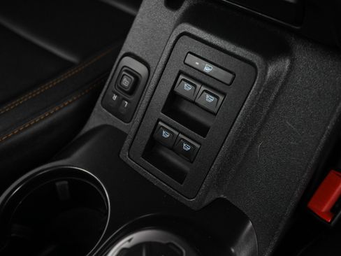 Used 2021 Ford Bronco Badlands image 41