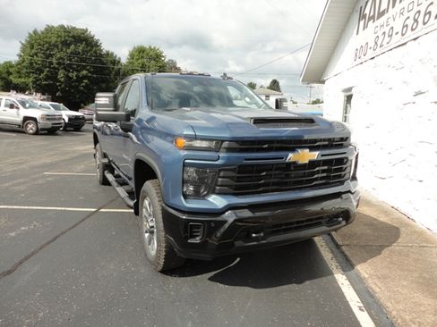 New 2025 Chevrolet Silverado 2500 Custom image 8